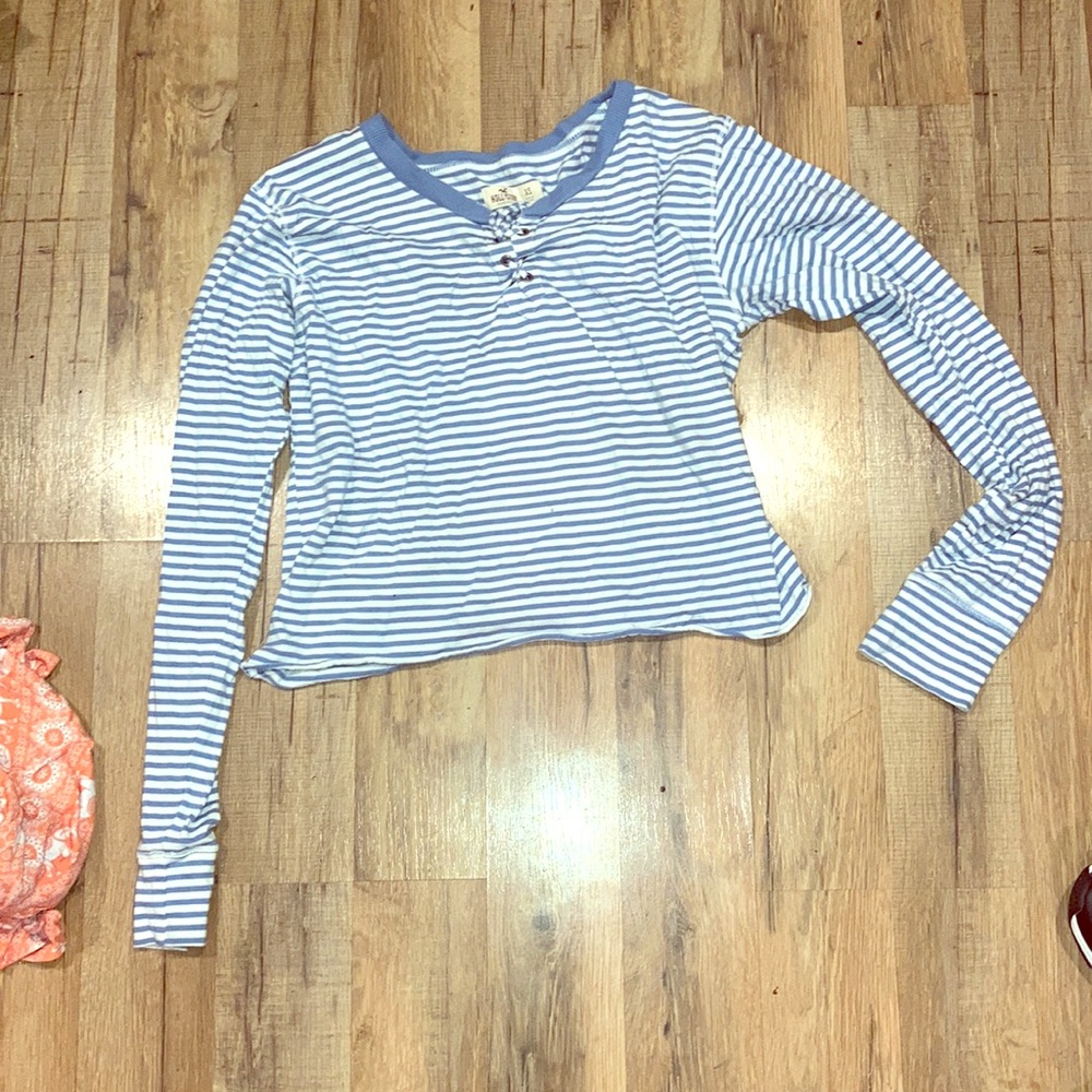 Hollister xs long sleeve